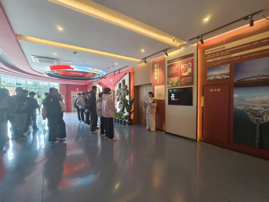 图示, 示意图

中度可信度描述已自动生成:ver1